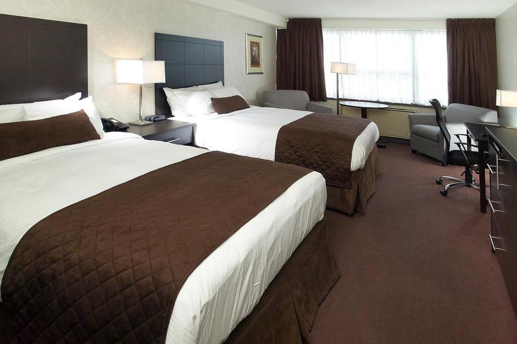 Best Western Primrose Hotel Downtown Toronto Room photo