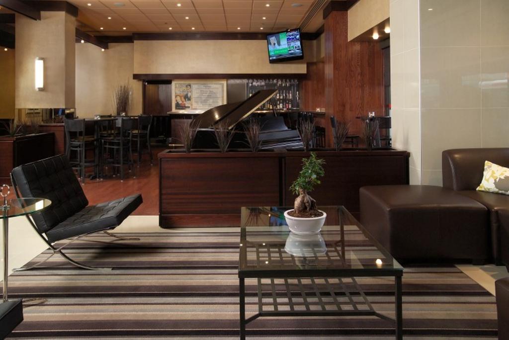 Best Western Primrose Hotel Downtown Toronto Exterior photo