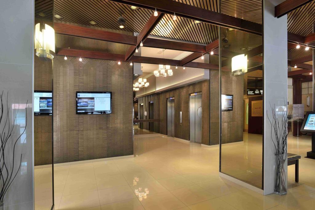 Best Western Primrose Hotel Downtown Toronto Exterior photo